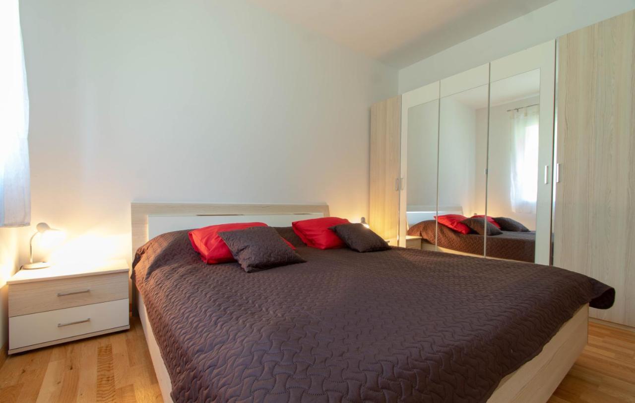 Apartments Valeria Zrnovo ภายนอก รูปภาพ