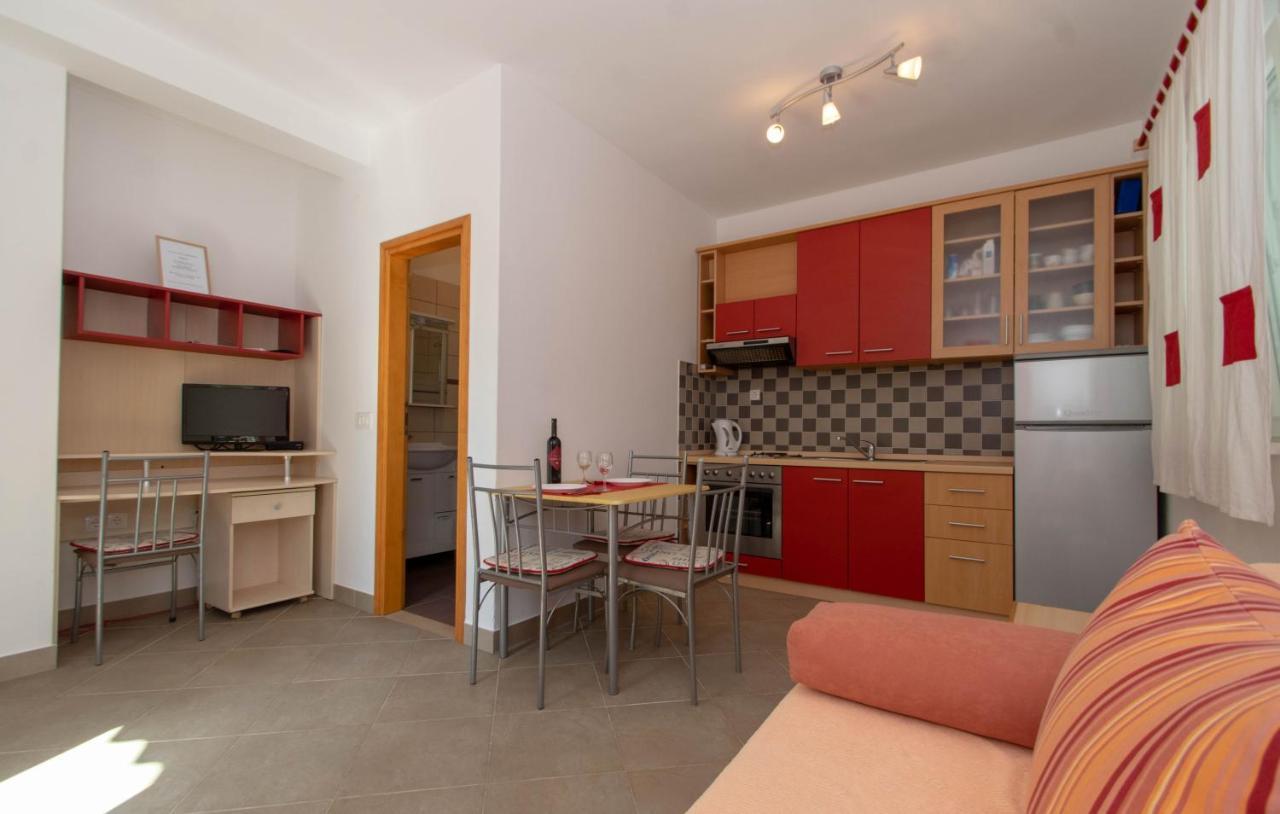 Apartments Valeria Zrnovo ภายนอก รูปภาพ